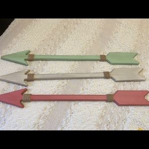 Target Pillowfort arrows wall decor